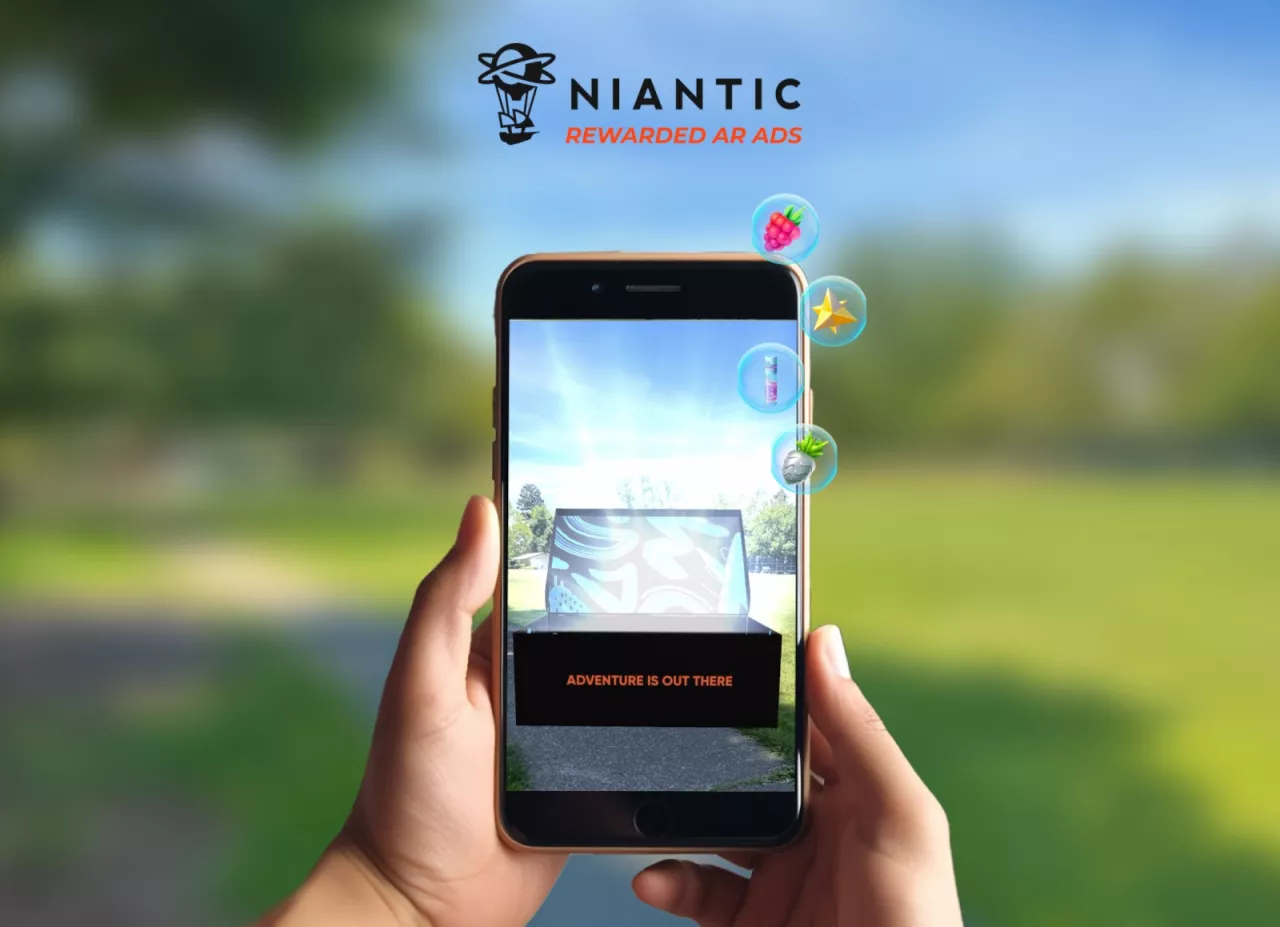 Вознаграждаемая AR-реклама — это новый революционный рекламный продукт от Niantic, который использует камеру смартфона для погружения игроков в брендированный контент в реальном мире вокруг них
